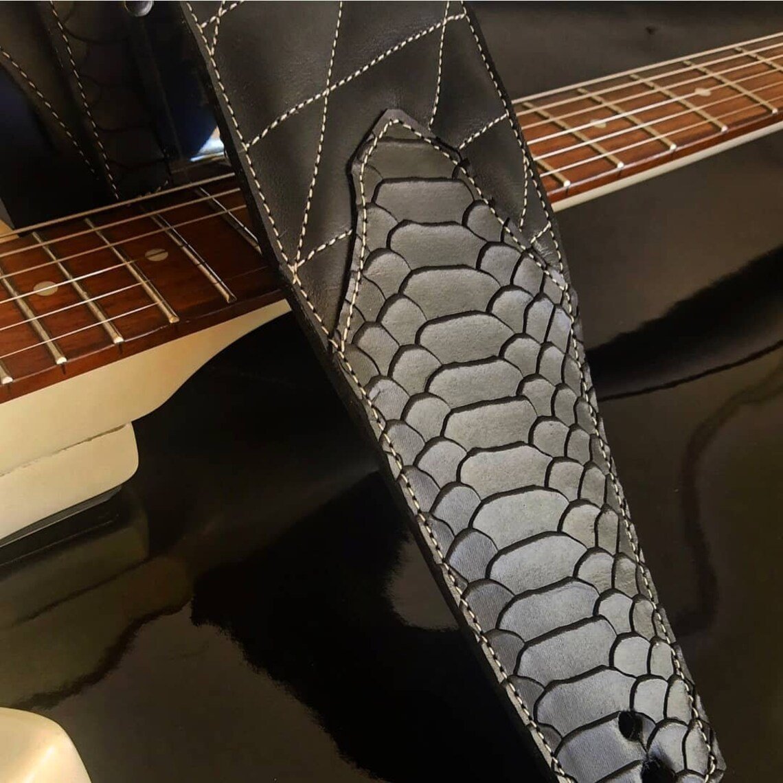 Correa de guitarra, cuero legitimo - Imagen 3